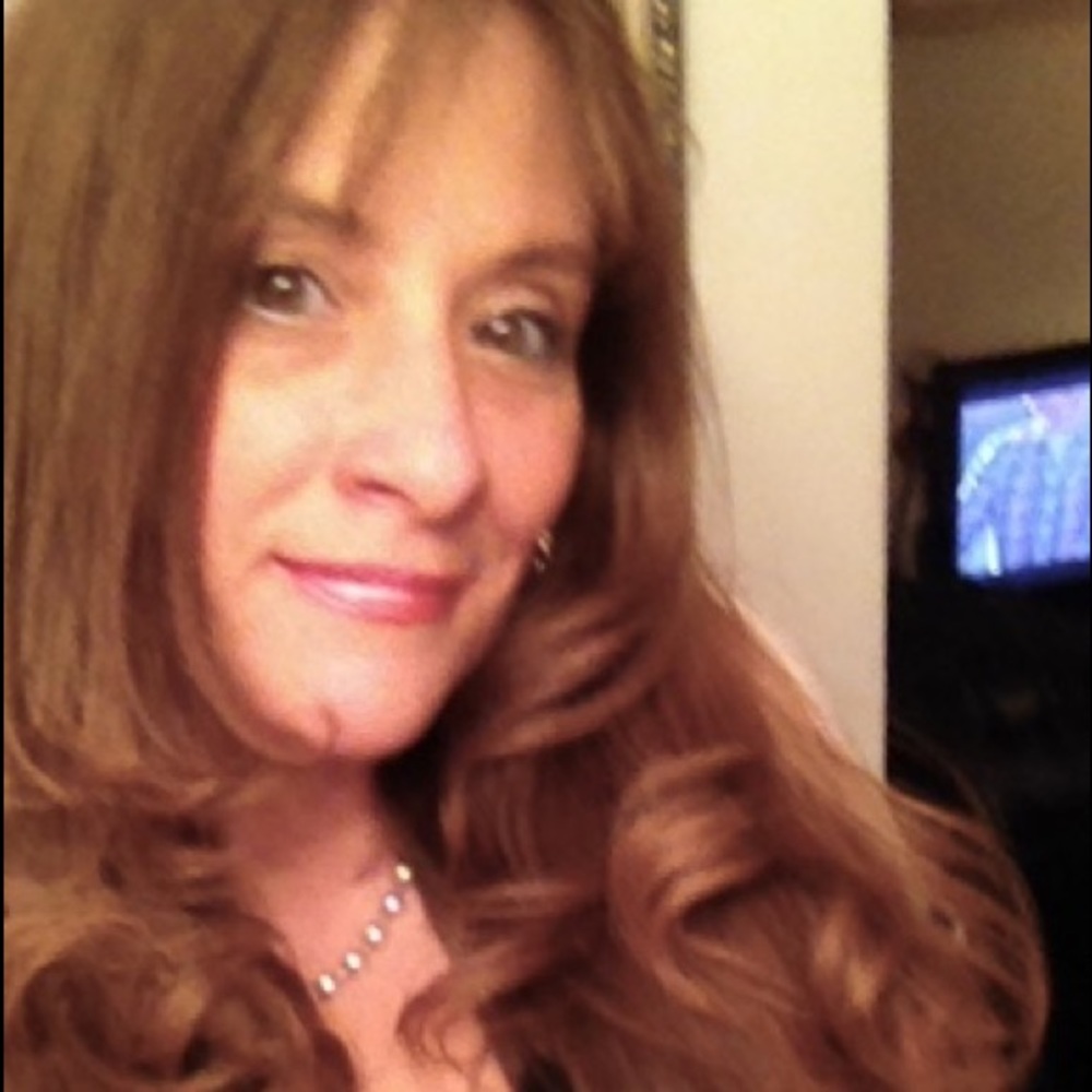 Meet your Posher, Cynthia